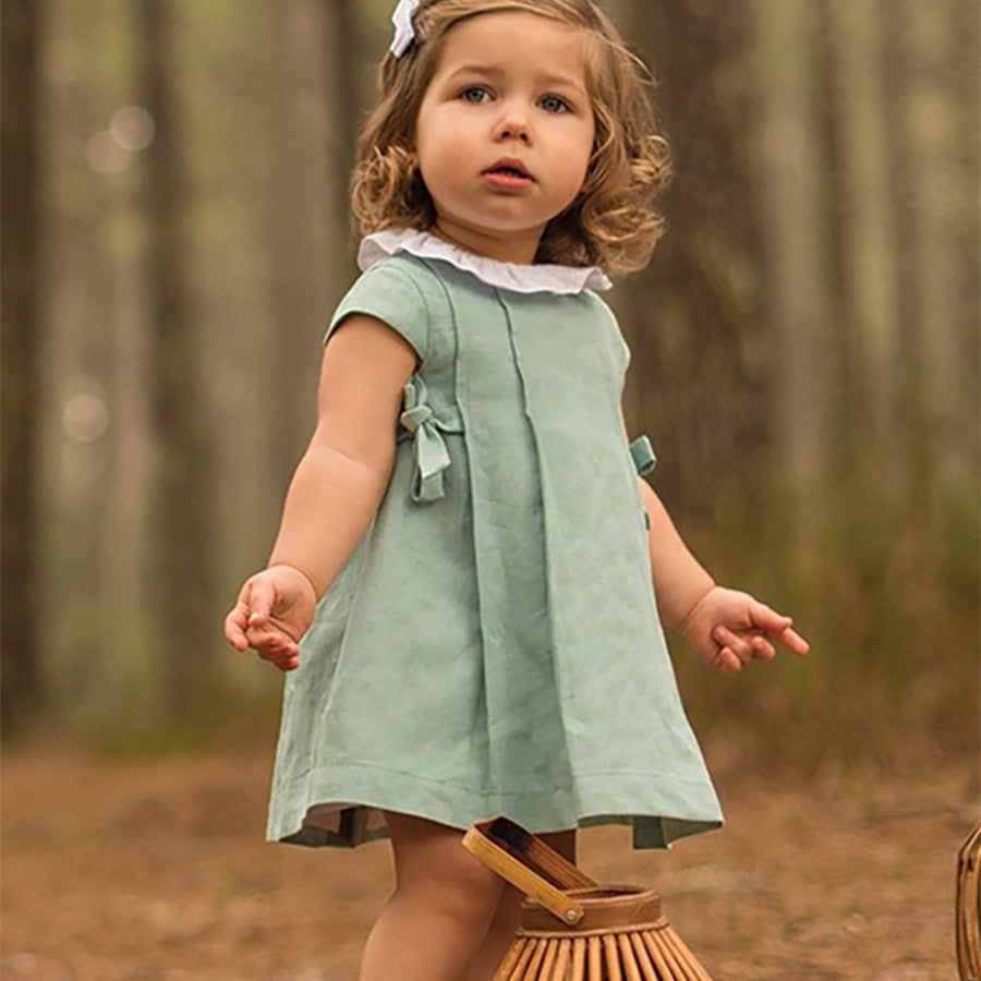 Vestido de niña encantadora con solapa de algodón