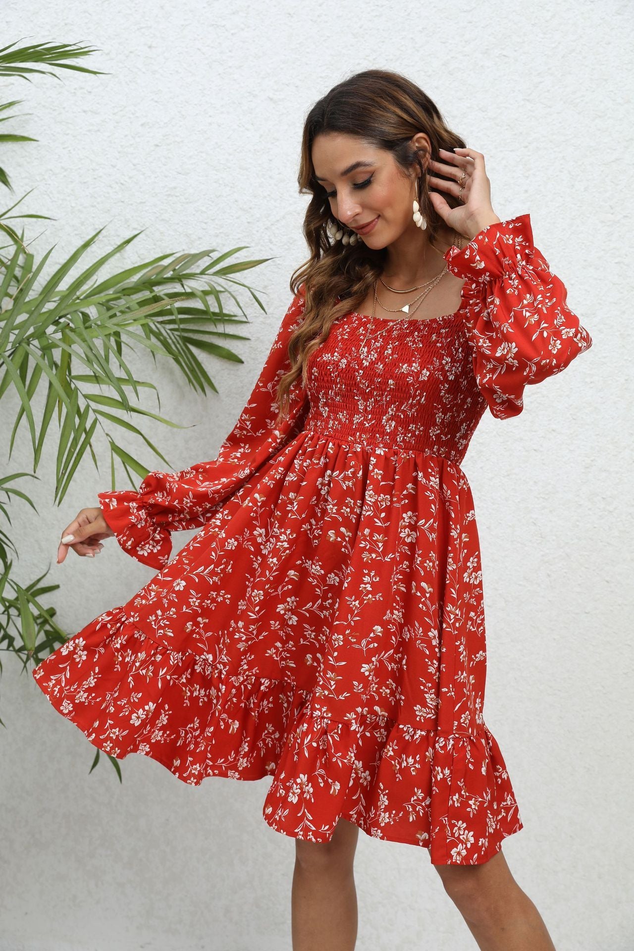 Robe mi-longue florale à manches longues pour le printemps et l'été