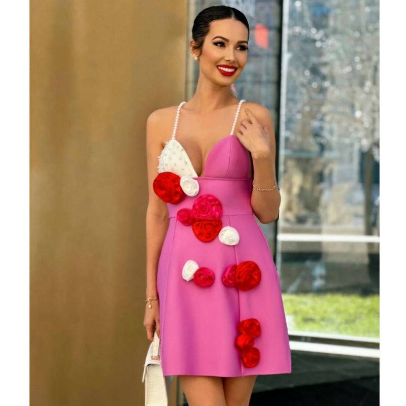 Vestido con tirantes de perlas y flores tridimensionales con temperamento a la moda para mujer