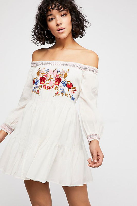 Women Spring and Summer Bohemian Flower Embroidered Shoulder Dress