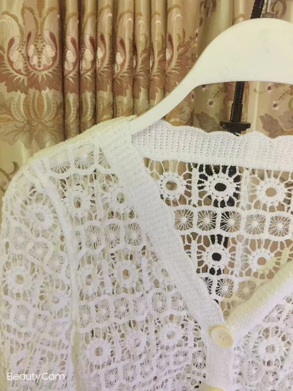 Blusa de crochet lisa de manga corta para vacaciones de verano para mujer