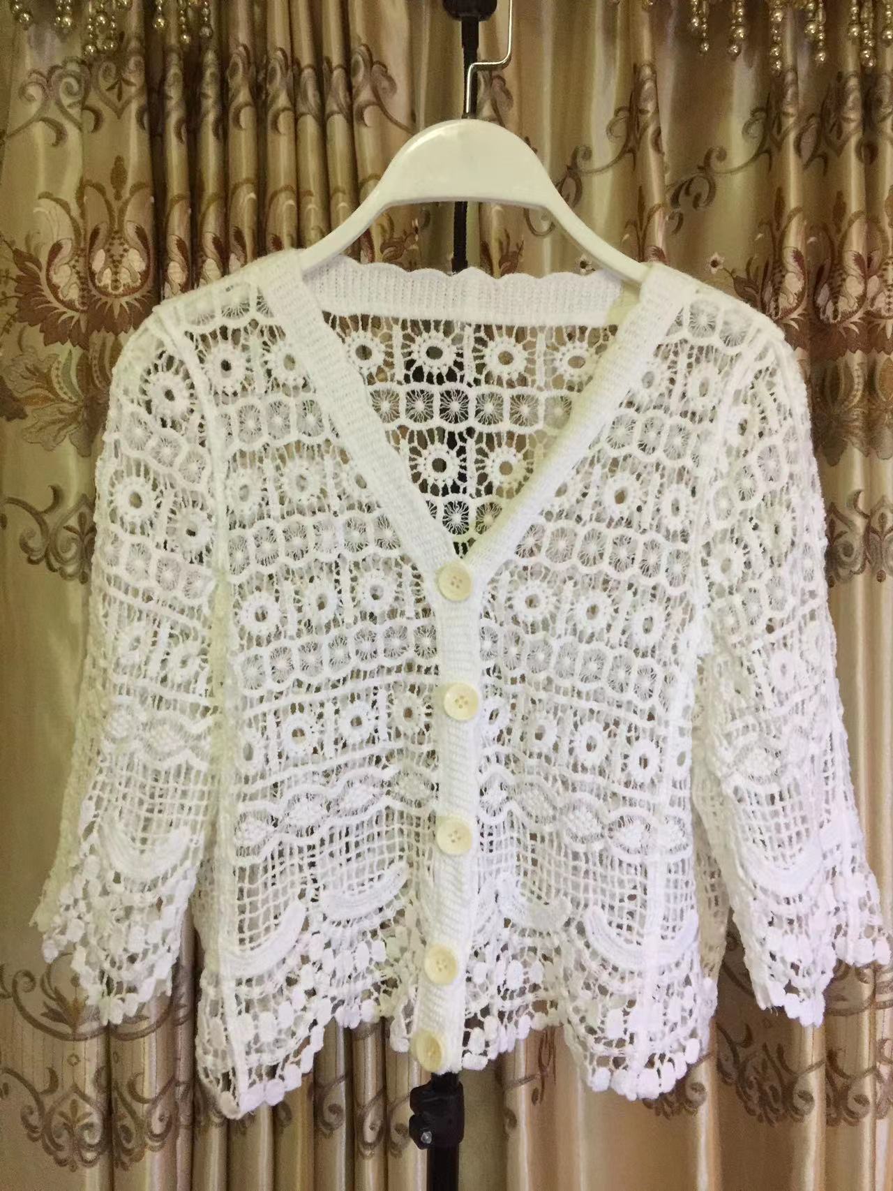 Blusa de crochet lisa de manga corta para vacaciones de verano para mujer