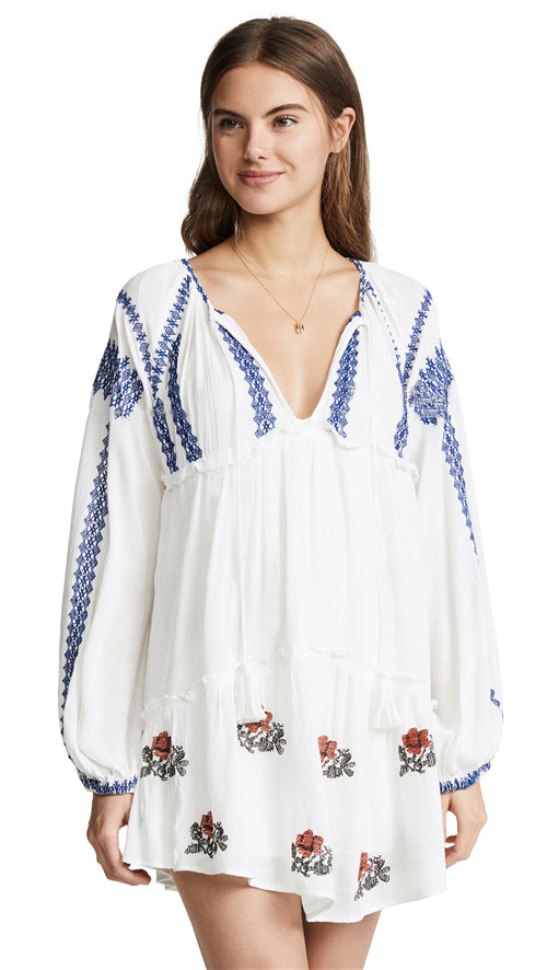 Robe à fleurs brodée pour femmes, élégante, vacances, style bohème, personnalité, réduction de l'âge, manches longues, printemps été