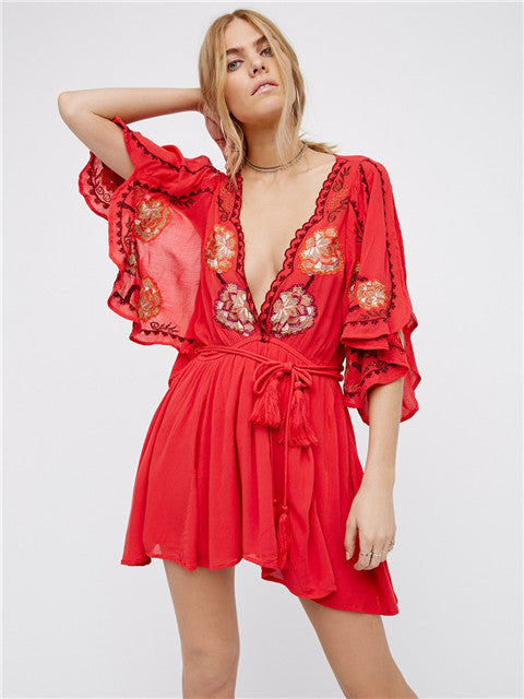 Women Spring and Summer Elegant Seaside Holiday Sexy Embroidered Dress