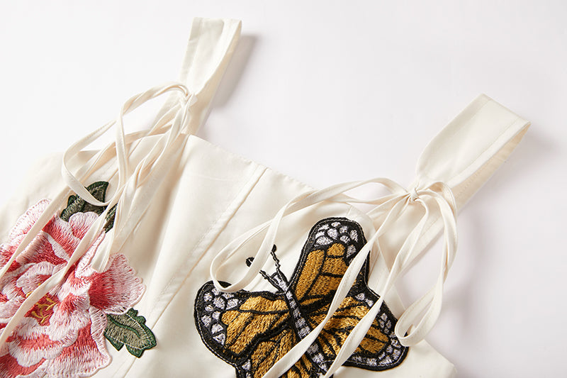 Vestido de verano con tirantes y estampado bordado de flores y mariposas, nuevo diseño de nicho de verano para mujer, vestido ajustado de cintura alta