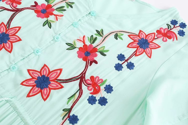 Robe de vacances d'été pour femmes, Niche élégante, fleur brodée exquise