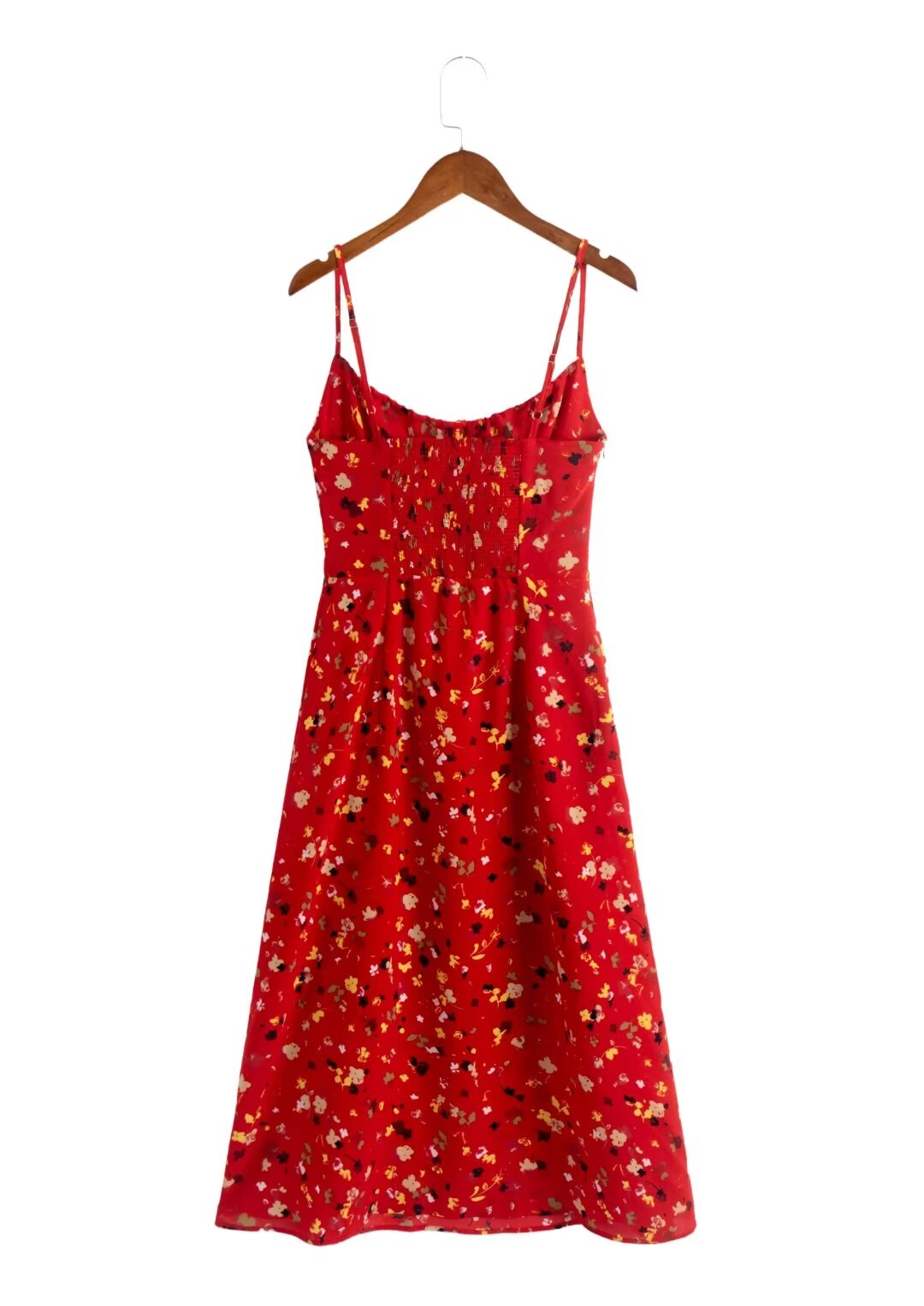 Vestido rojo con tirantes y estampado floral pequeño para vacaciones de verano