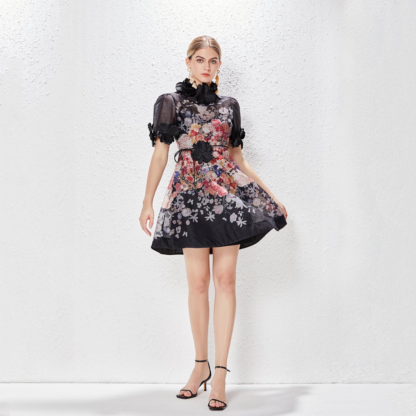 Vacation Style Heavy Industry Three Dimensional Flower Short Sleeved Lace Up Dress