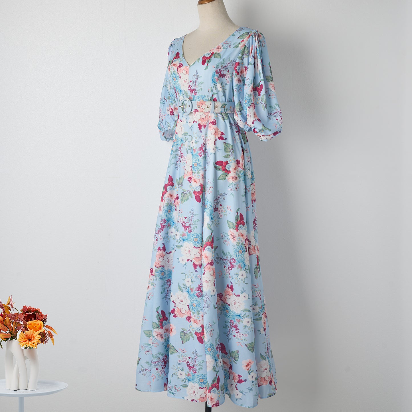 Robe de vacances élégante à col en V et manches bouffantes, imprimée, taille serrée, grande taille, style trapèze, printemps été