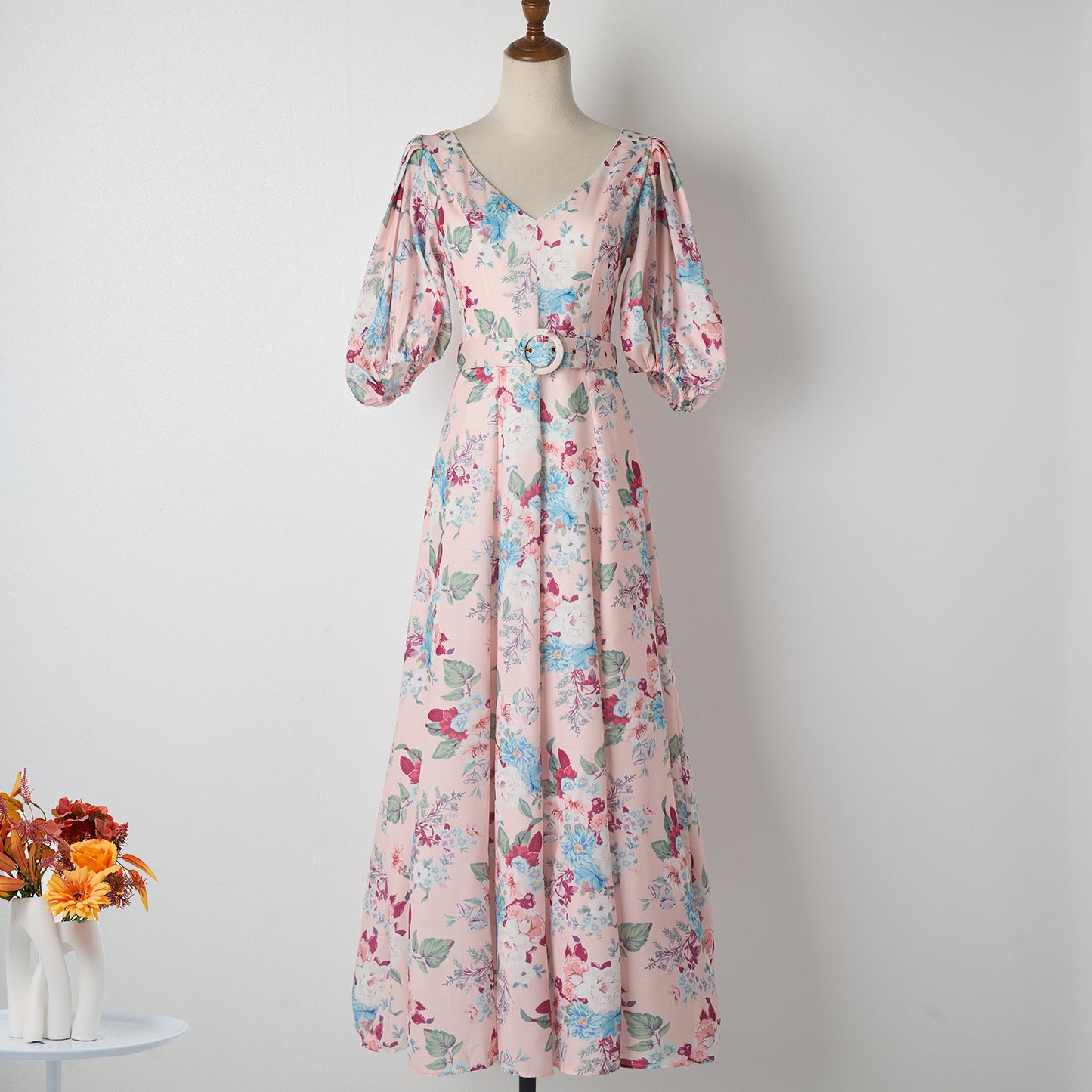 Robe de vacances élégante à col en V et manches bouffantes, imprimée, taille serrée, grande taille, style trapèze, printemps été