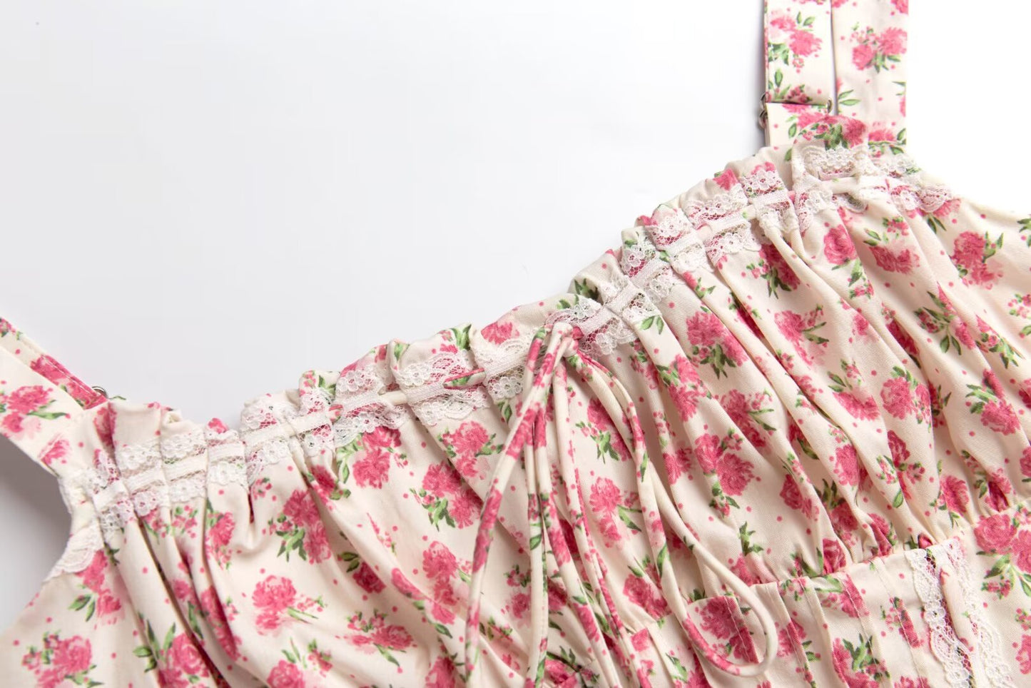 Robe d'été amincissante à la taille française, ligne A, courte, imprimé Floral pur, robe à bretelles pour femmes