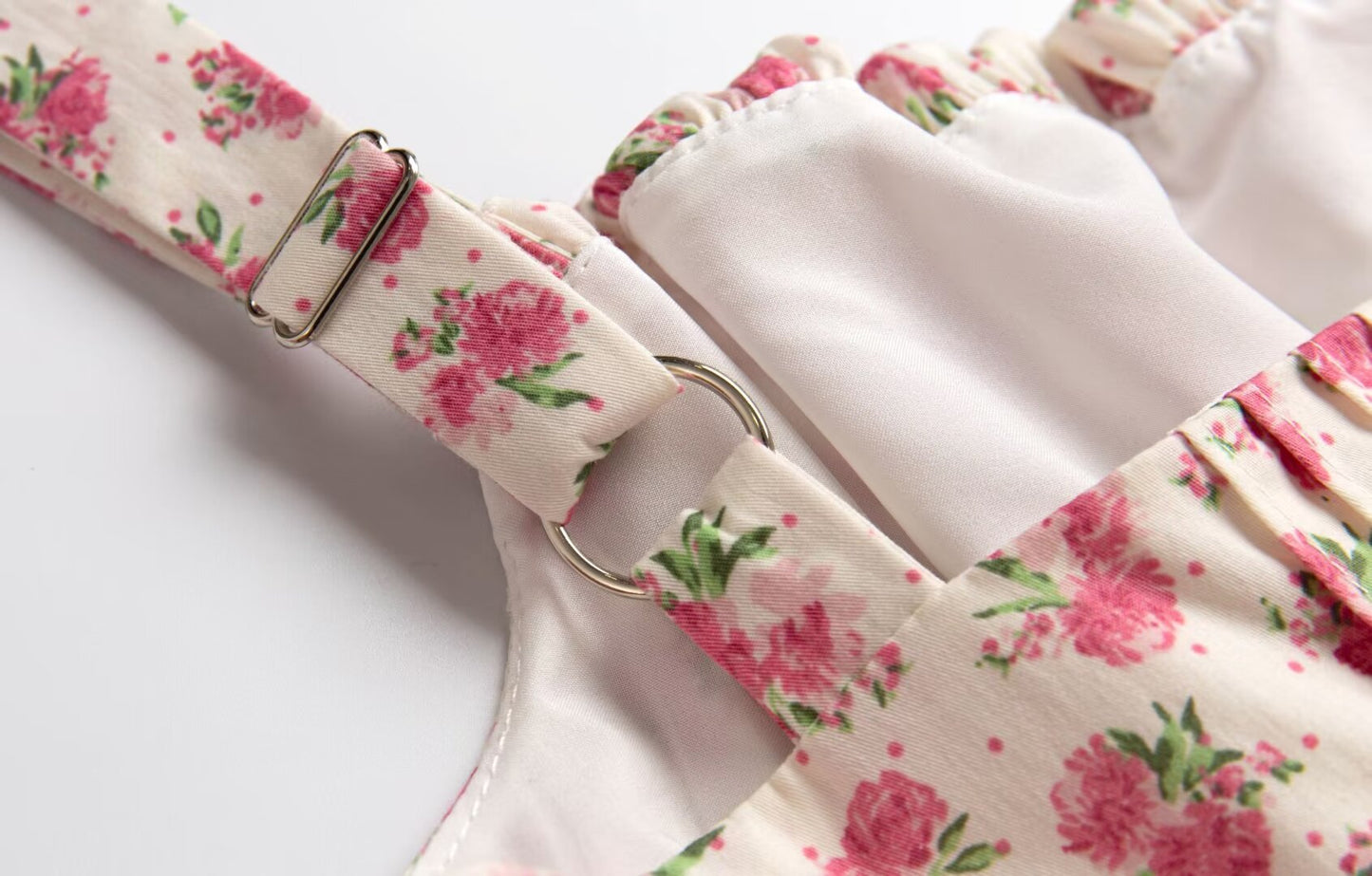 Robe d'été amincissante à la taille française, ligne A, courte, imprimé Floral pur, robe à bretelles pour femmes