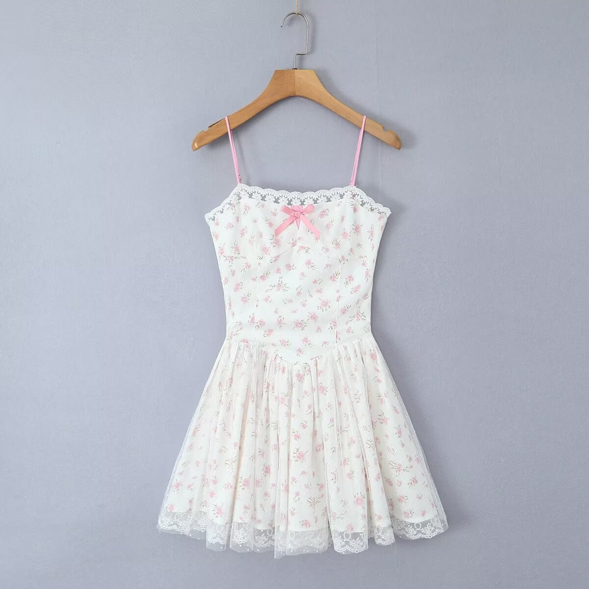 Vestido sin tirantes con estampado de lazo de malla fresco y dulce de verano