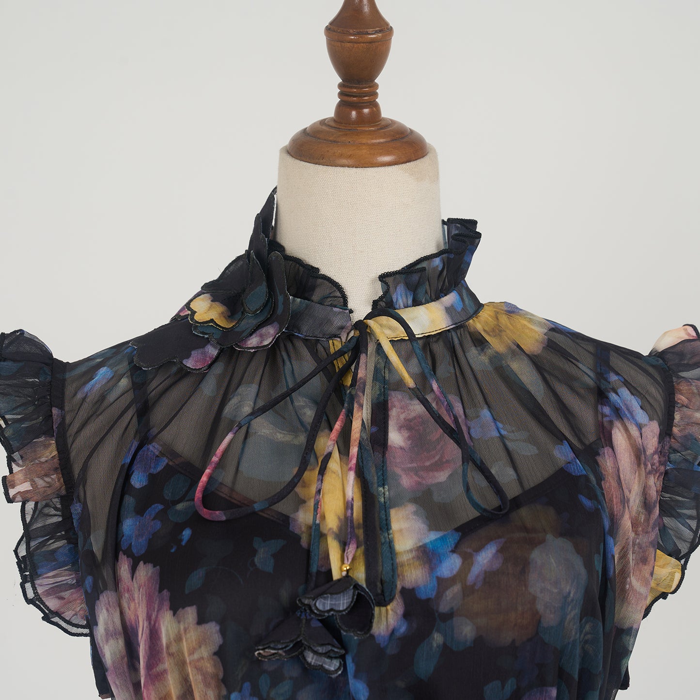 Robe deux pièces brodée de fleurs noires, fleur tridimensionnelle, bord d'oreille, écharpe pour femmes