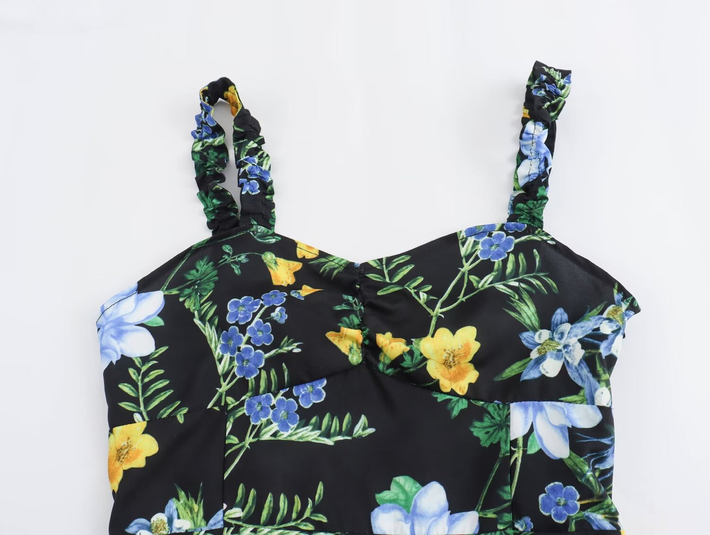 Vestido con tirantes y falda midi suelta con estampado floral para mujer