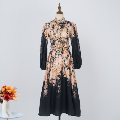 Robe longue d'automne à col montant et manches lanternes avec boucle