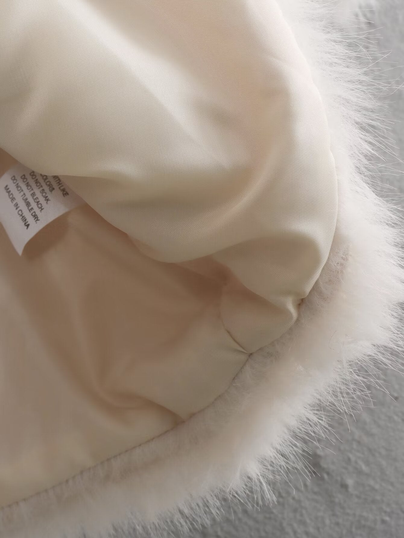 Chaqueta de abrigo con efecto de piel artificial holgada y cuello cálido para mujer