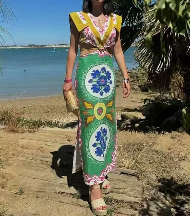 Vestido con abertura y cintura calada con estampado de grafiti para mujer