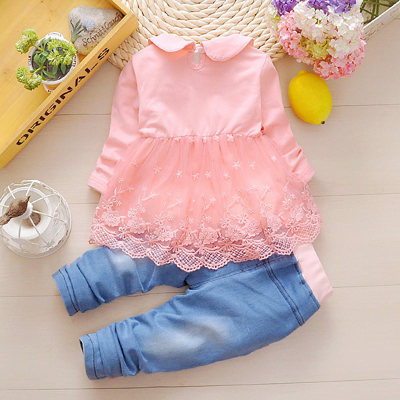 Costume de printemps en jean pour fille