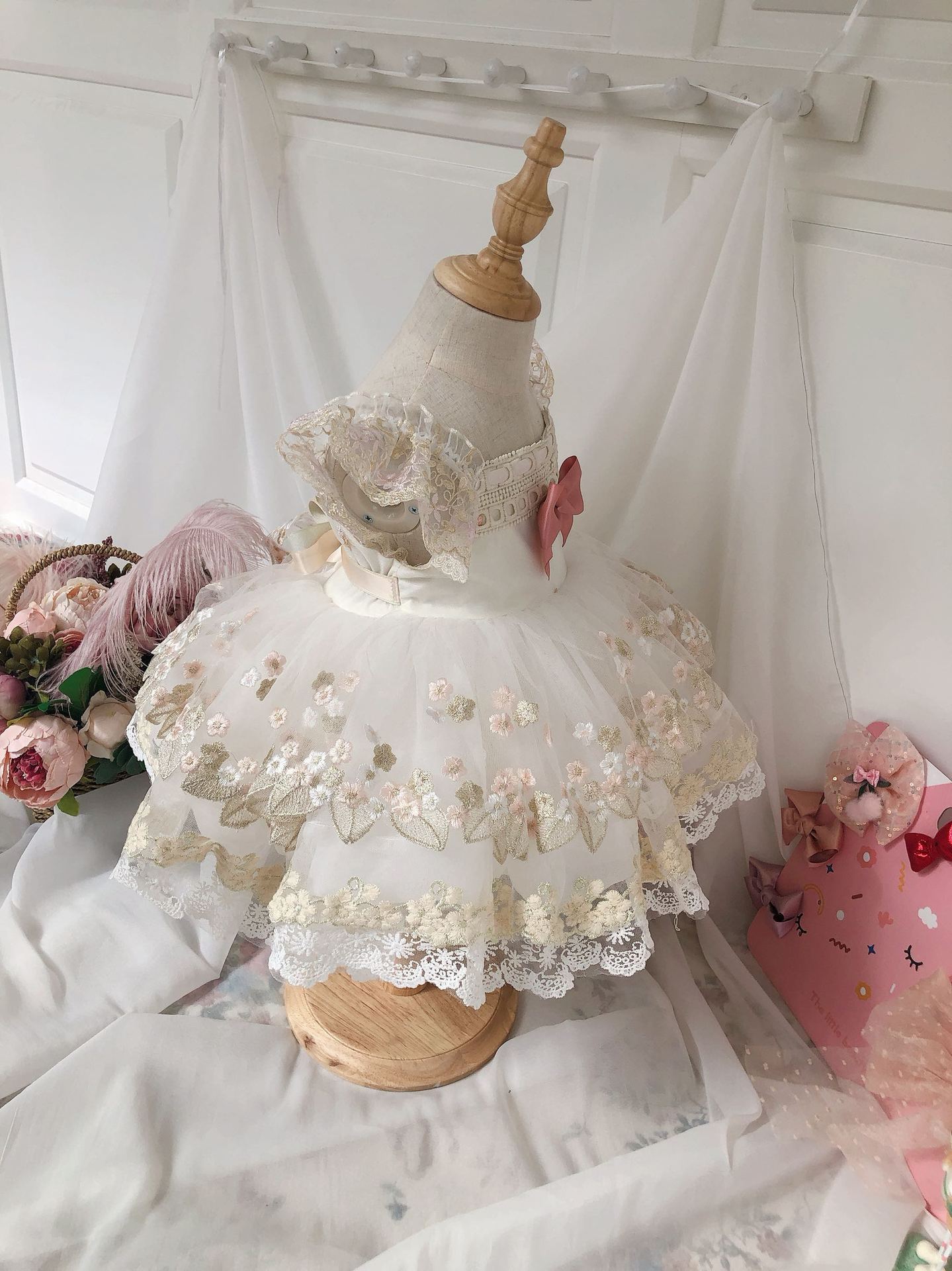 Vestido de princesa champán de estilo occidental para niños