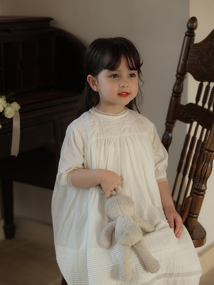 Petite robe blanche en dentelle de printemps et d'été pour filles, tempérament rétro