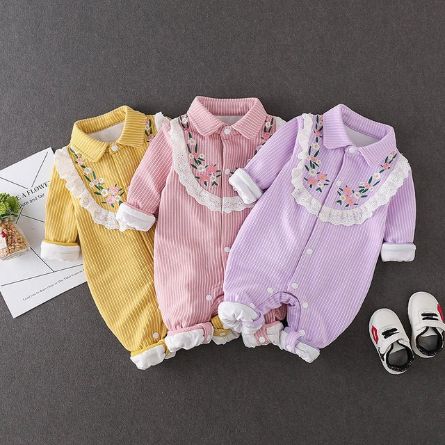 Cute princess dress baby outing hugging clothes