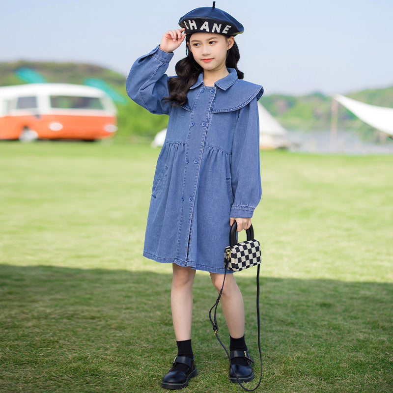 Robe de princesse à la mode pour garçon d'âge moyen à manches longues de style universitaire