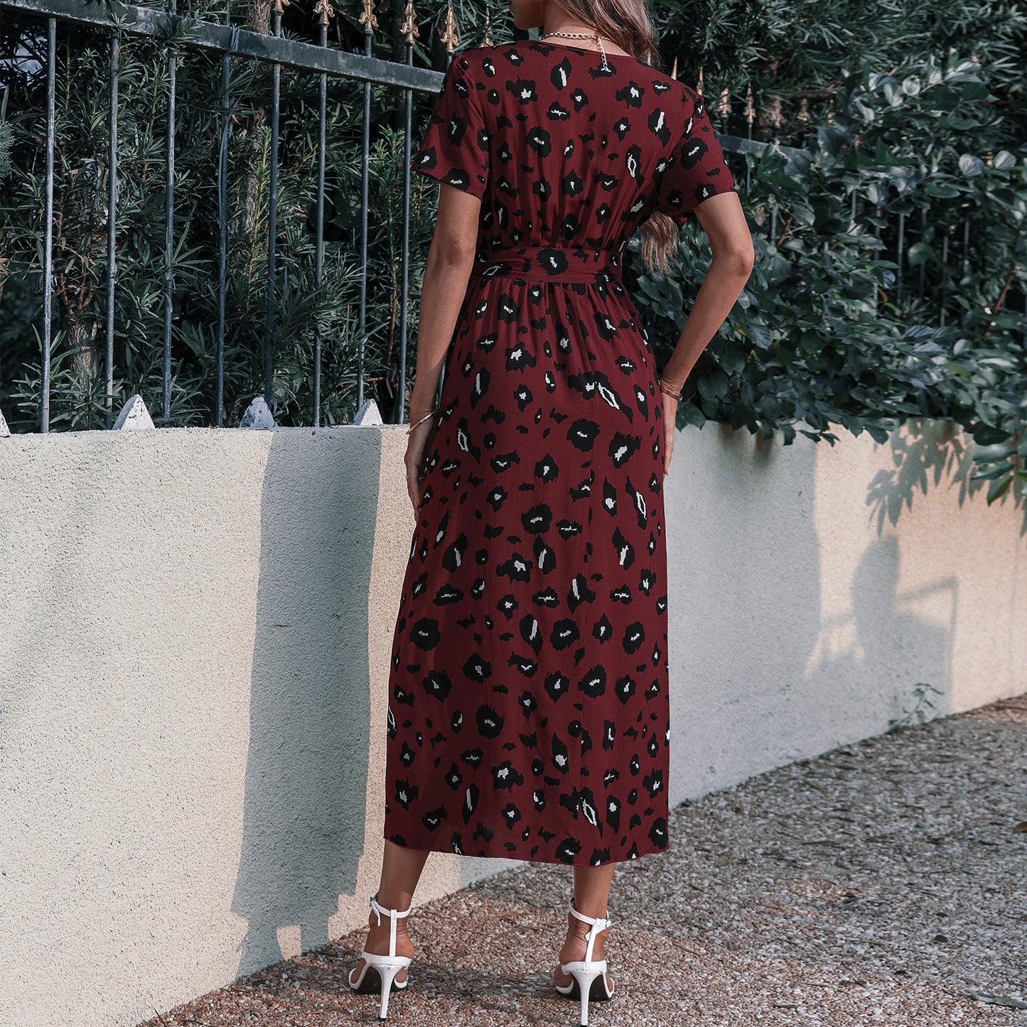 Vestido largo floral con cuello en V para mujer