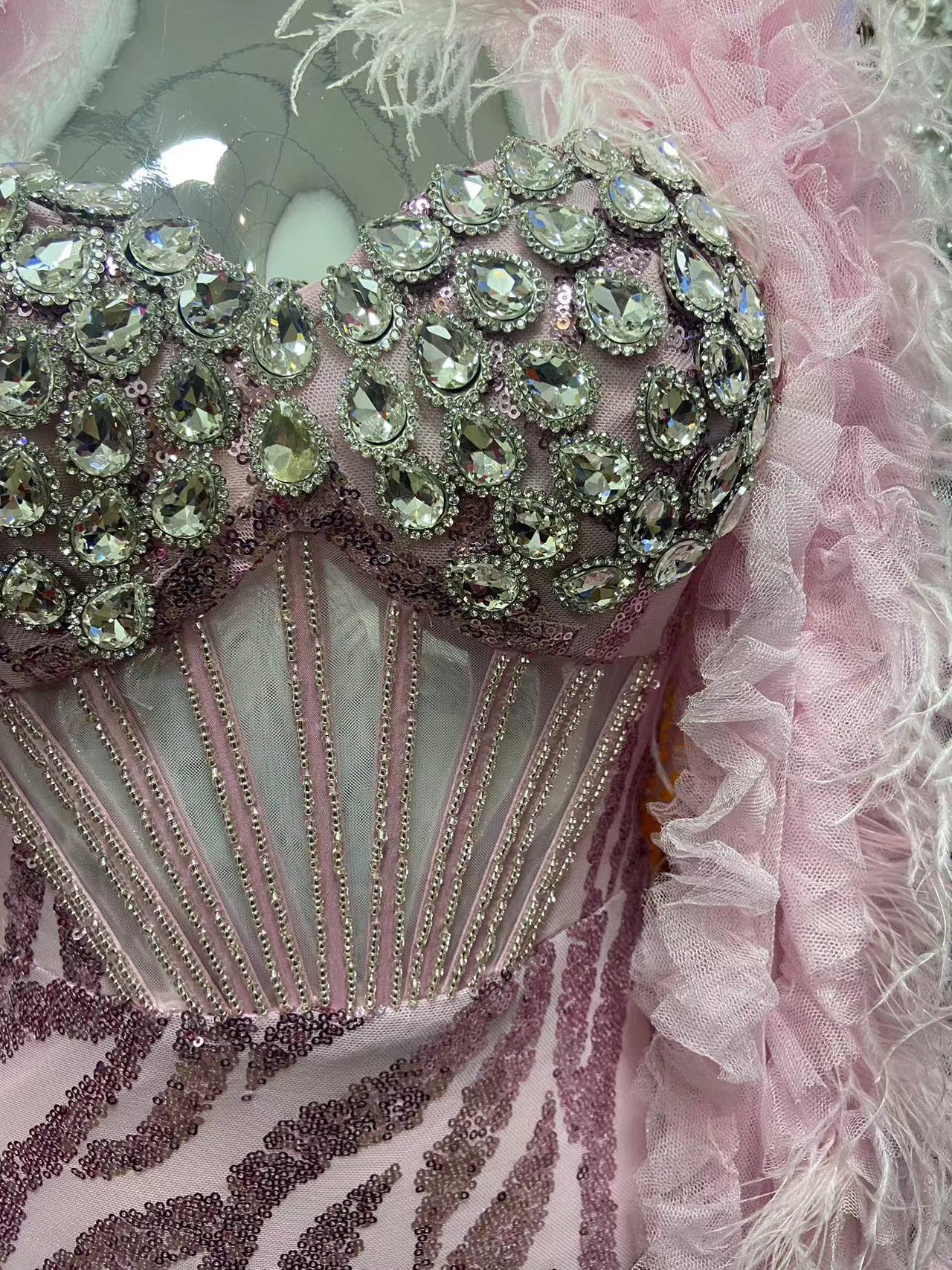 Vestido de tubo bordado con lentejuelas y diamantes de imitación a la moda para mujer