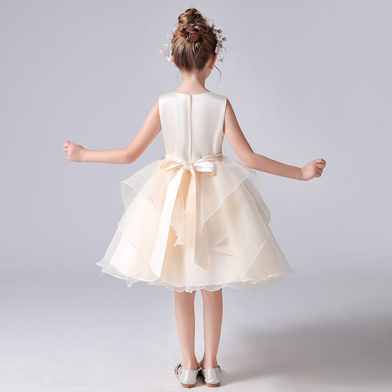 Robe de chorale d'accueil de piano pour enfants