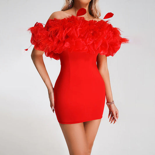 Robe bandeau sexy en plumes, coupe cintrée, amincissante, style socialite