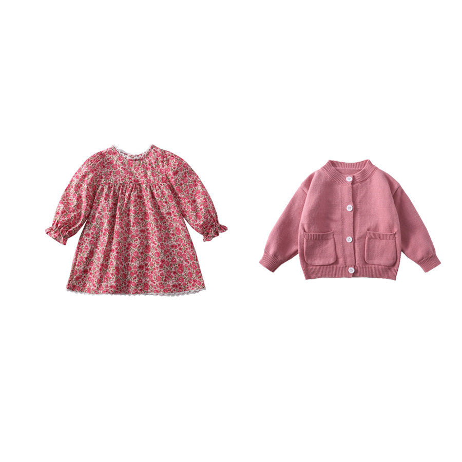 Falda infantil con vestido floral dulce