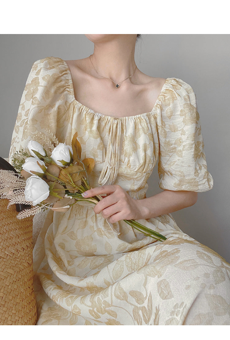 Robe à fleurs jaune crème pour femme