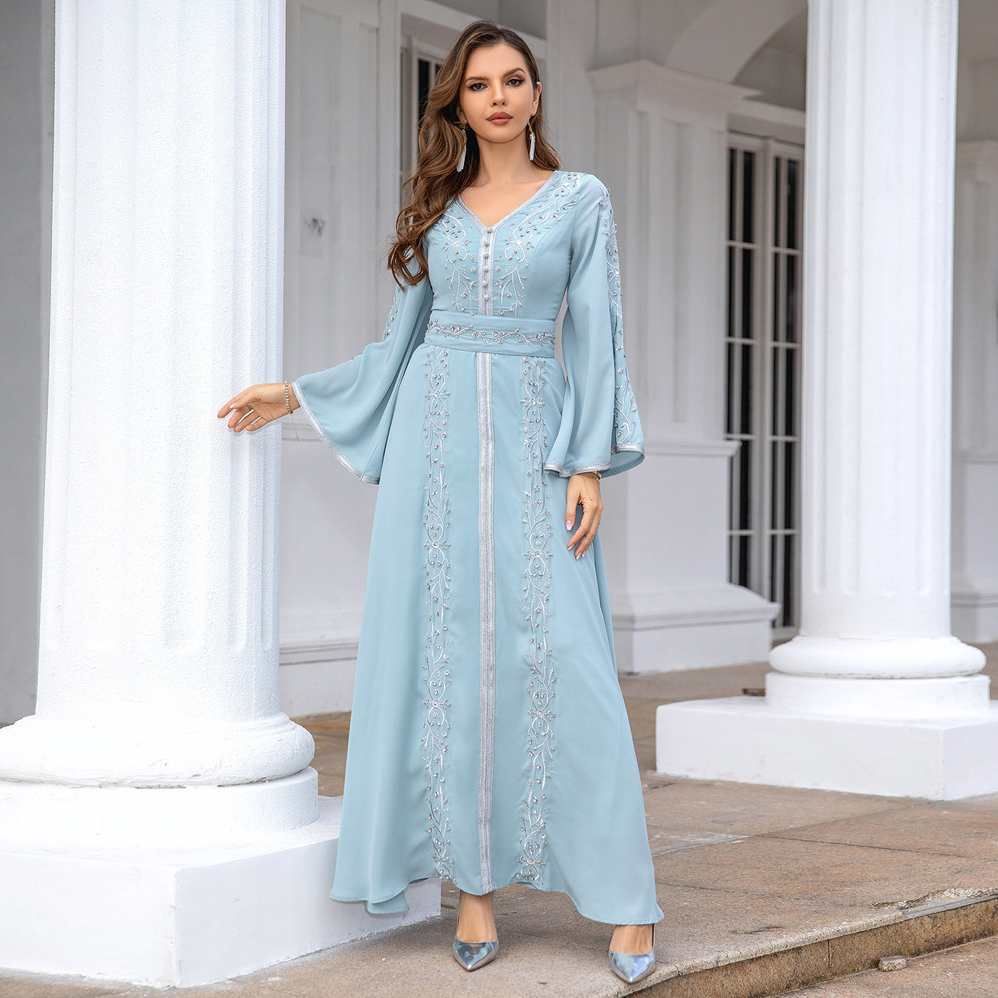 Robe brodée de loisirs pour femmes