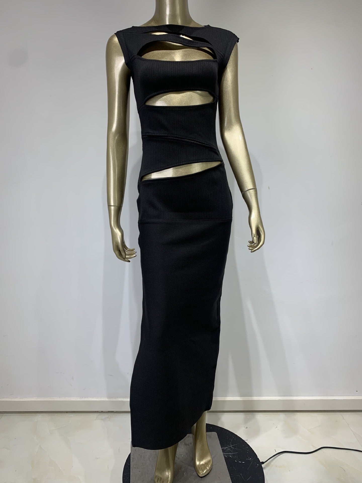 Robe formelle de banquet longue noire à bandes de mode pour femmes