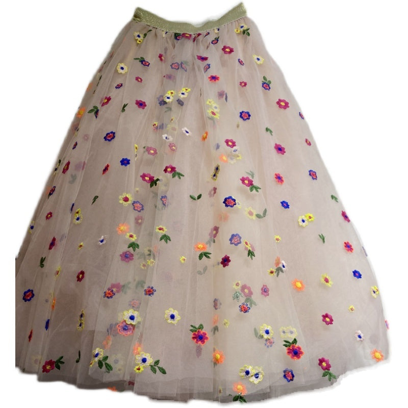 Robe bouffante parapluie brodée à petites fleurs