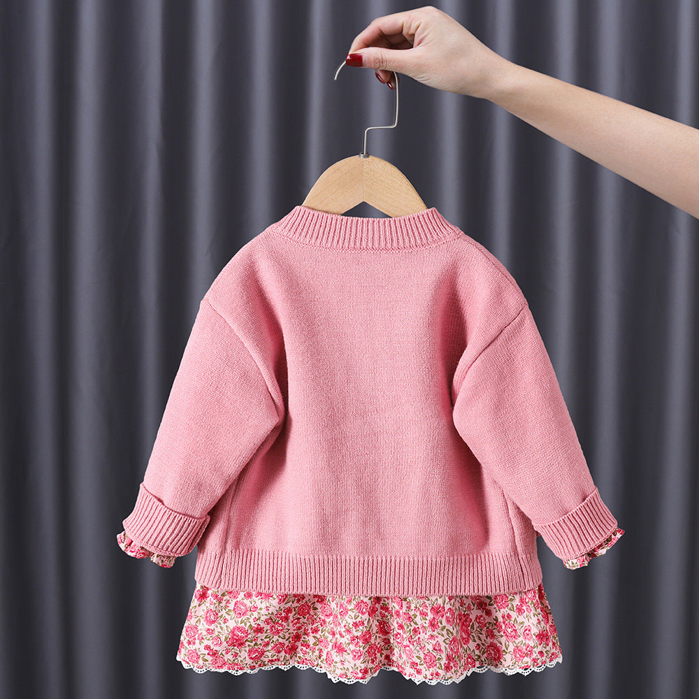 Falda infantil con vestido floral dulce