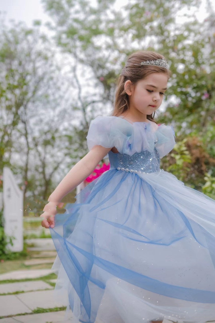 Vestido de niña nueva con personalidad de moda