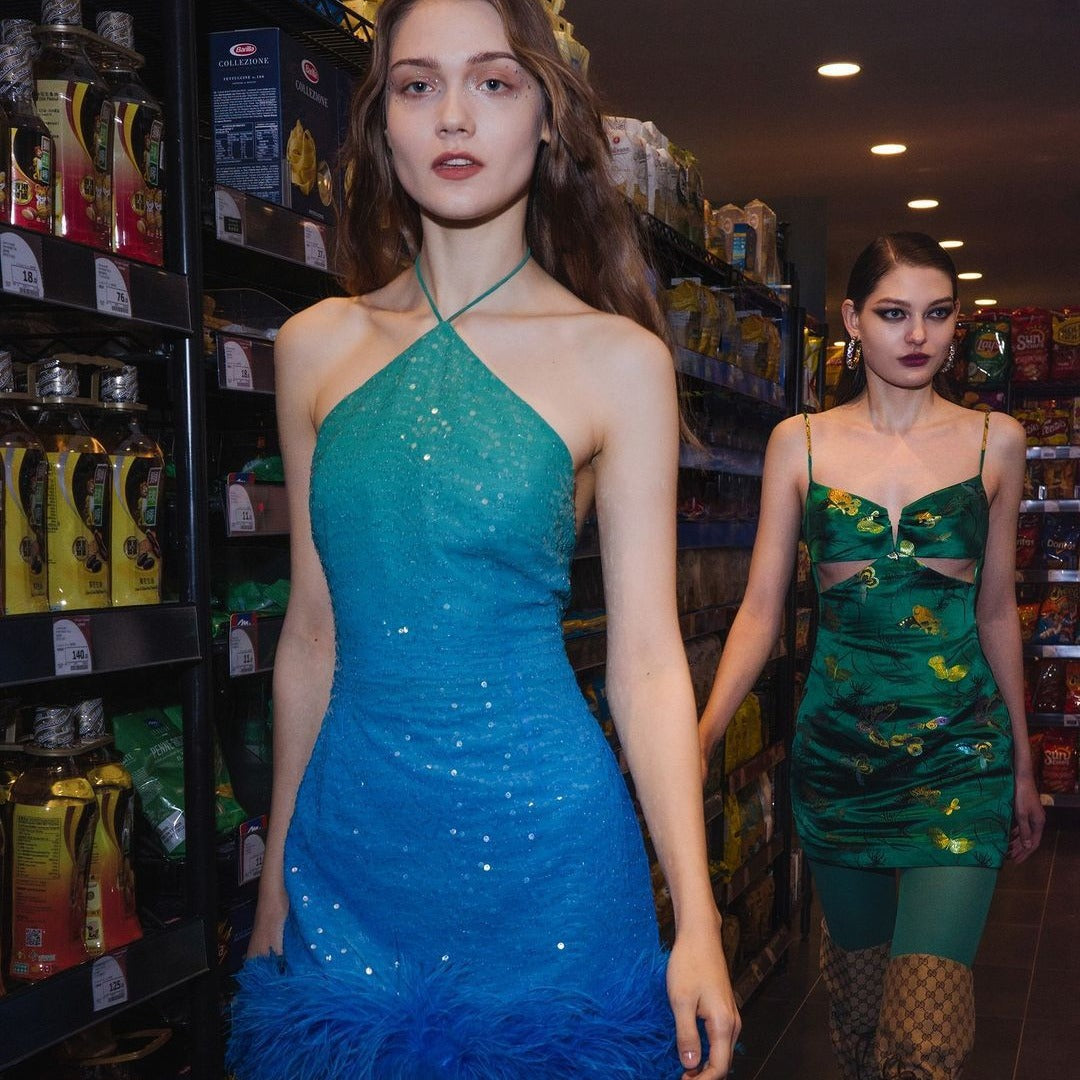 Vestido de plumas con tirantes y lentejuelas francesas a la moda para mujer