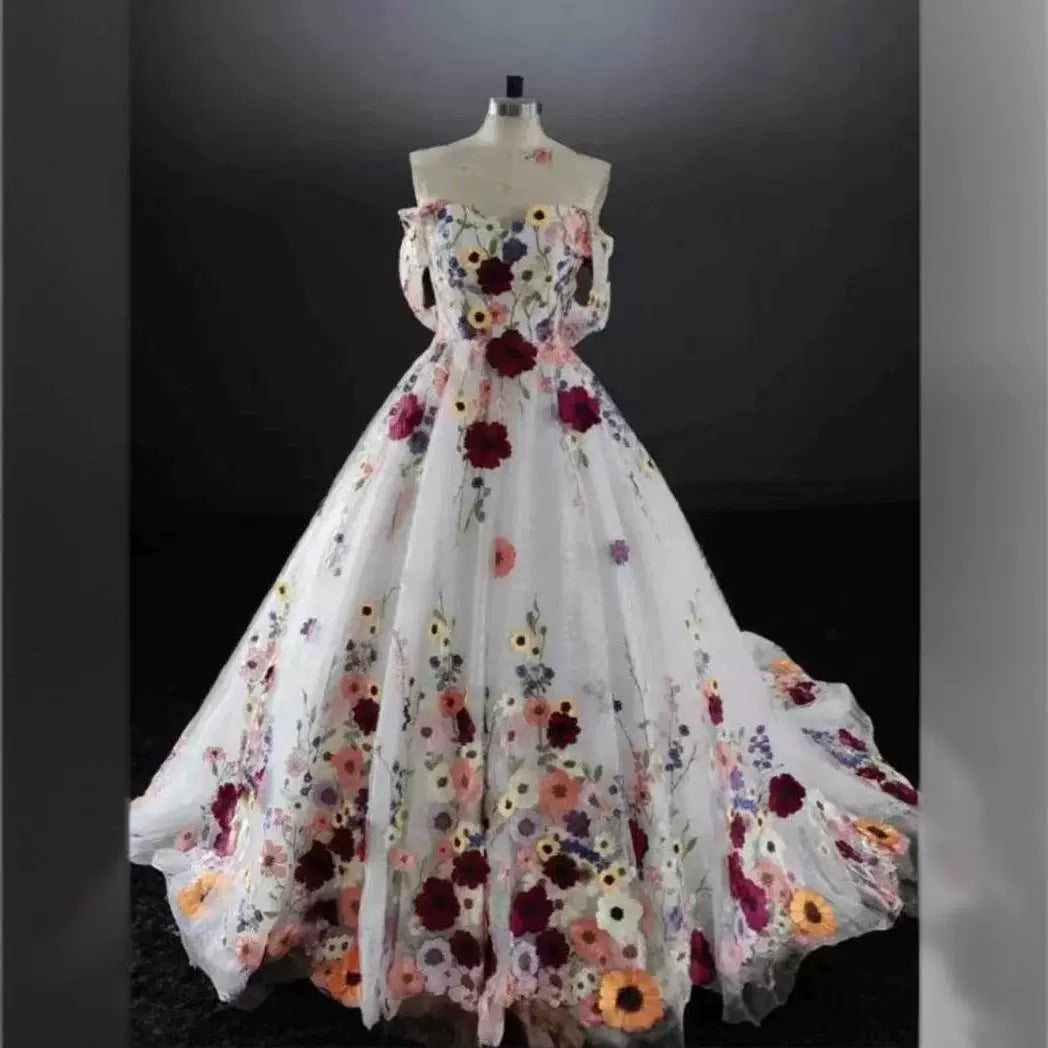 Robe de banquet en fil de bienvenue à fleurs exquises