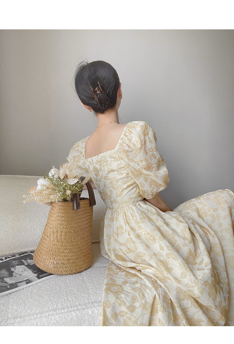 Robe à fleurs jaune crème pour femme