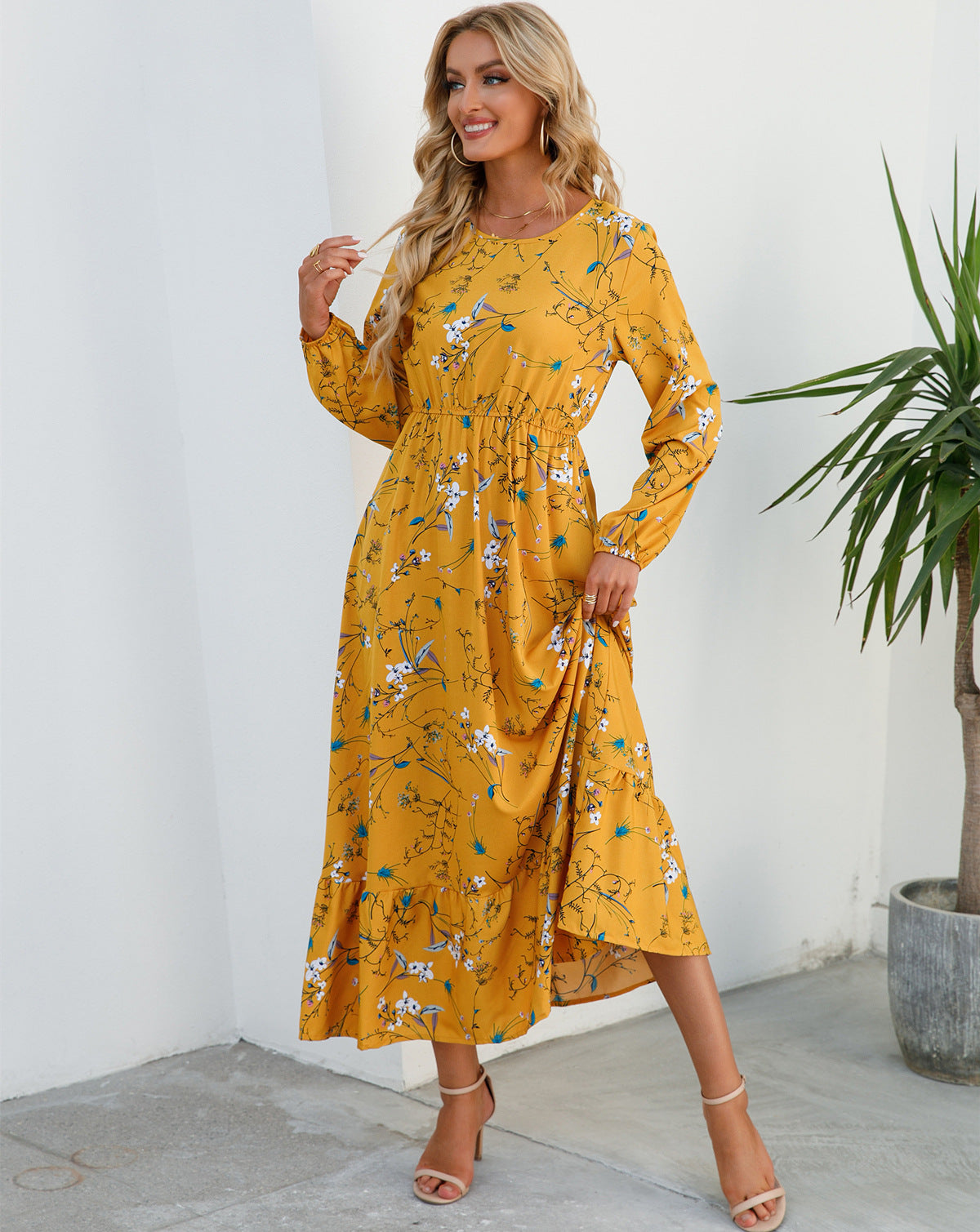 Robe florale à col rond gracieuse et à la mode pour femmes