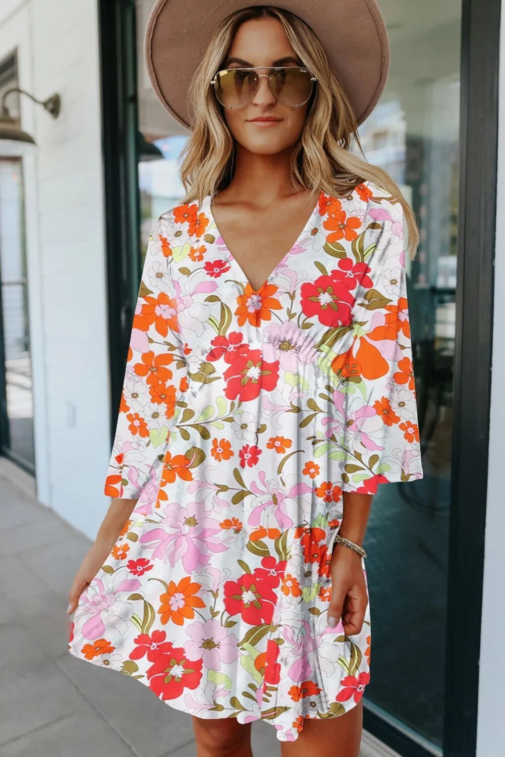 Vestido floral de verano con cuello en V para mujer