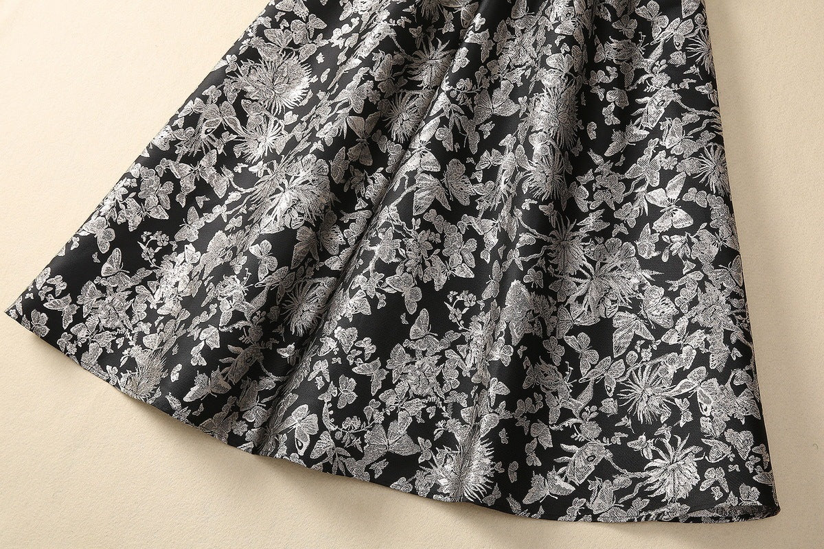 Robe à bretelles dos nu à col carré et papillon floral