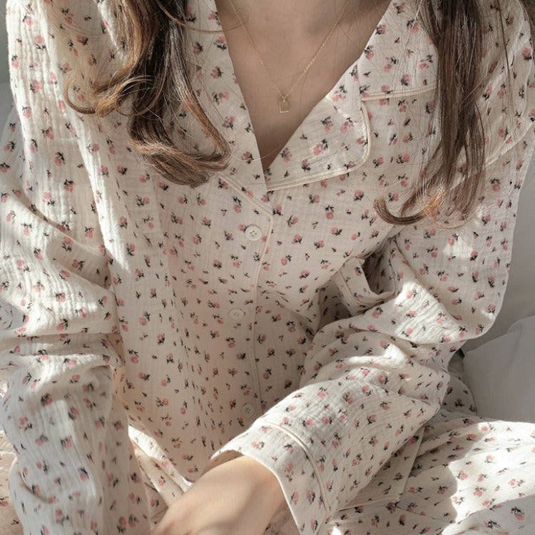 Accueil Vêtements Petit pyjama imprimé floral à la mode, costume à manches longues