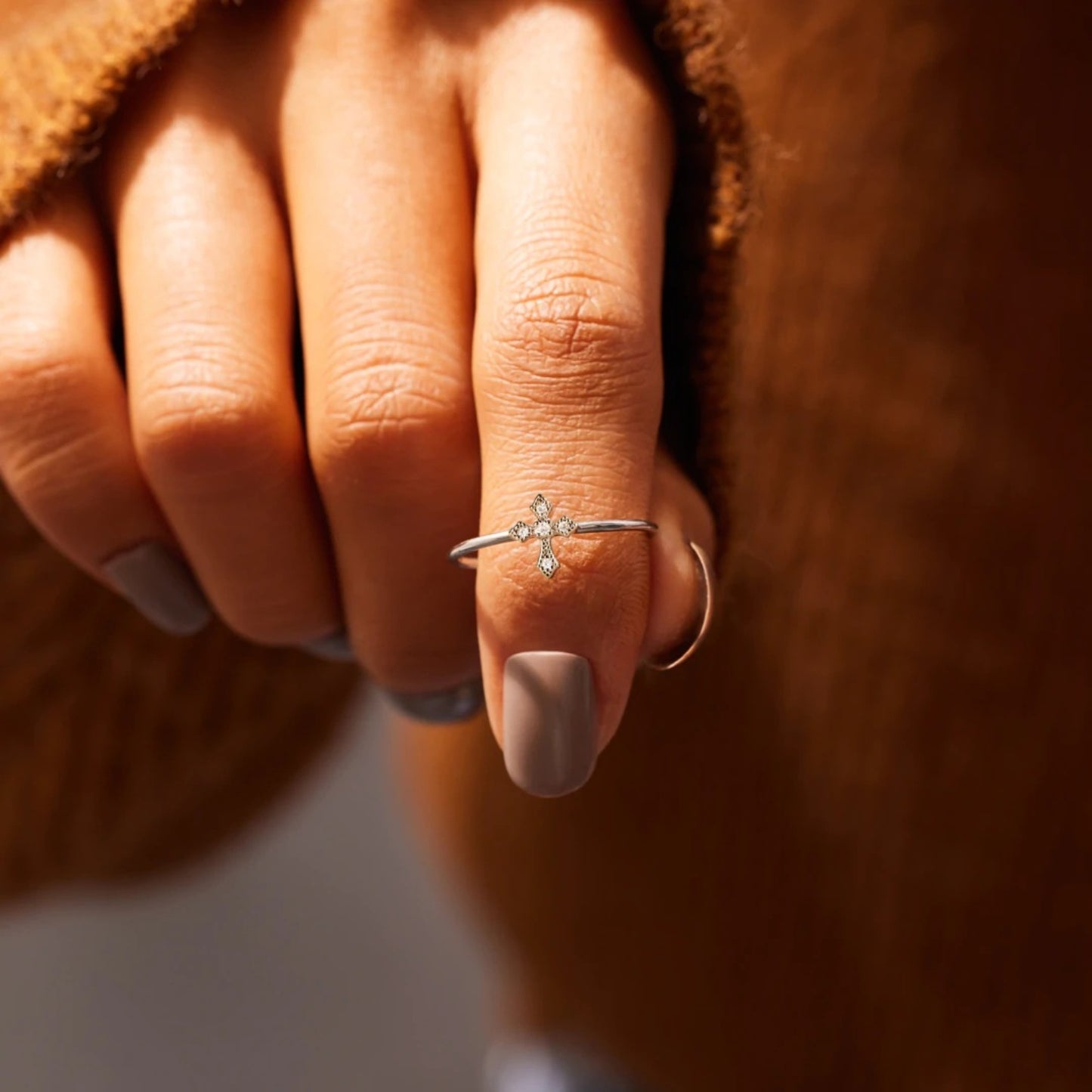 Anillo Cruz de Plata de Ley 925