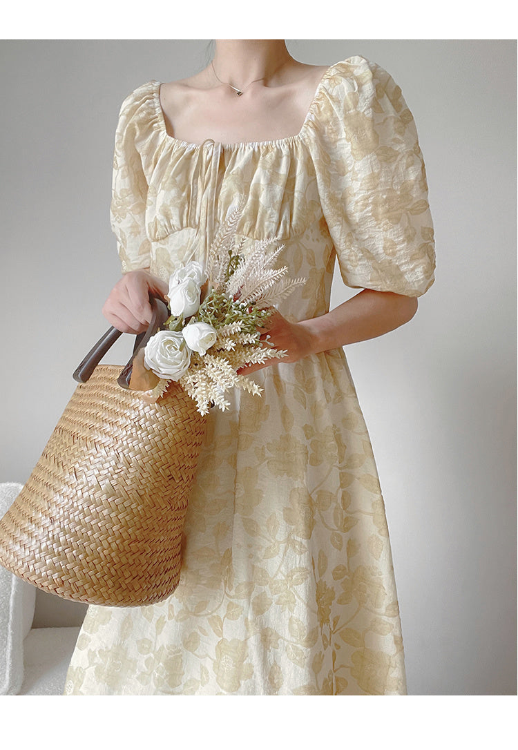 Robe à fleurs jaune crème pour femme