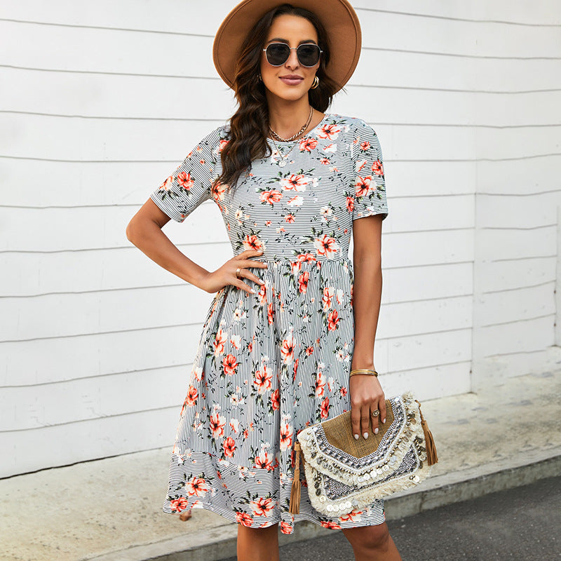 Robe à imprimé floral rayé pour femme