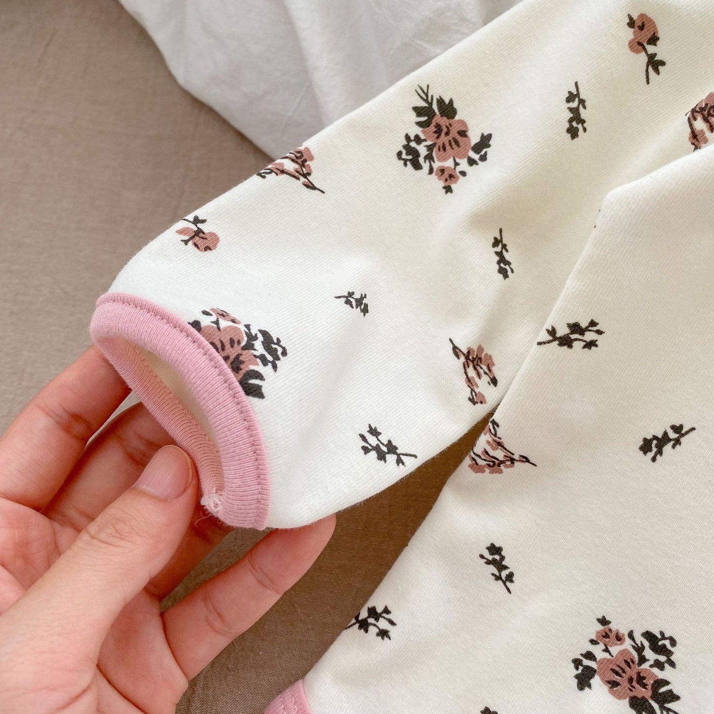 Ensemble de serviettes d'eau à encolure en dentelle pour vêtements floraux pour bébé fille