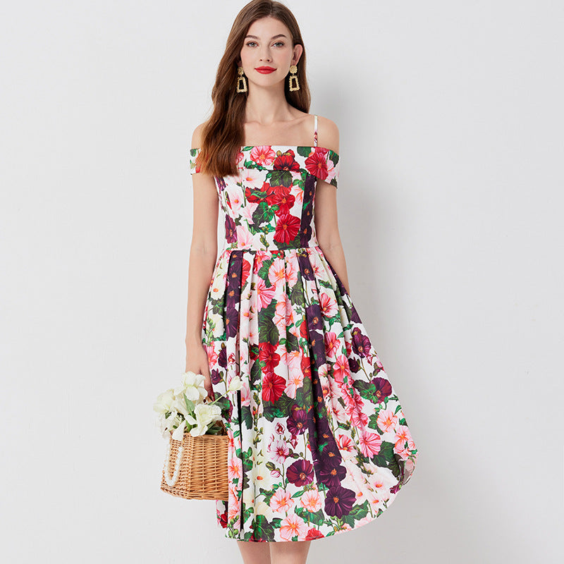 Robe à épaules dénudées et imprimé floral